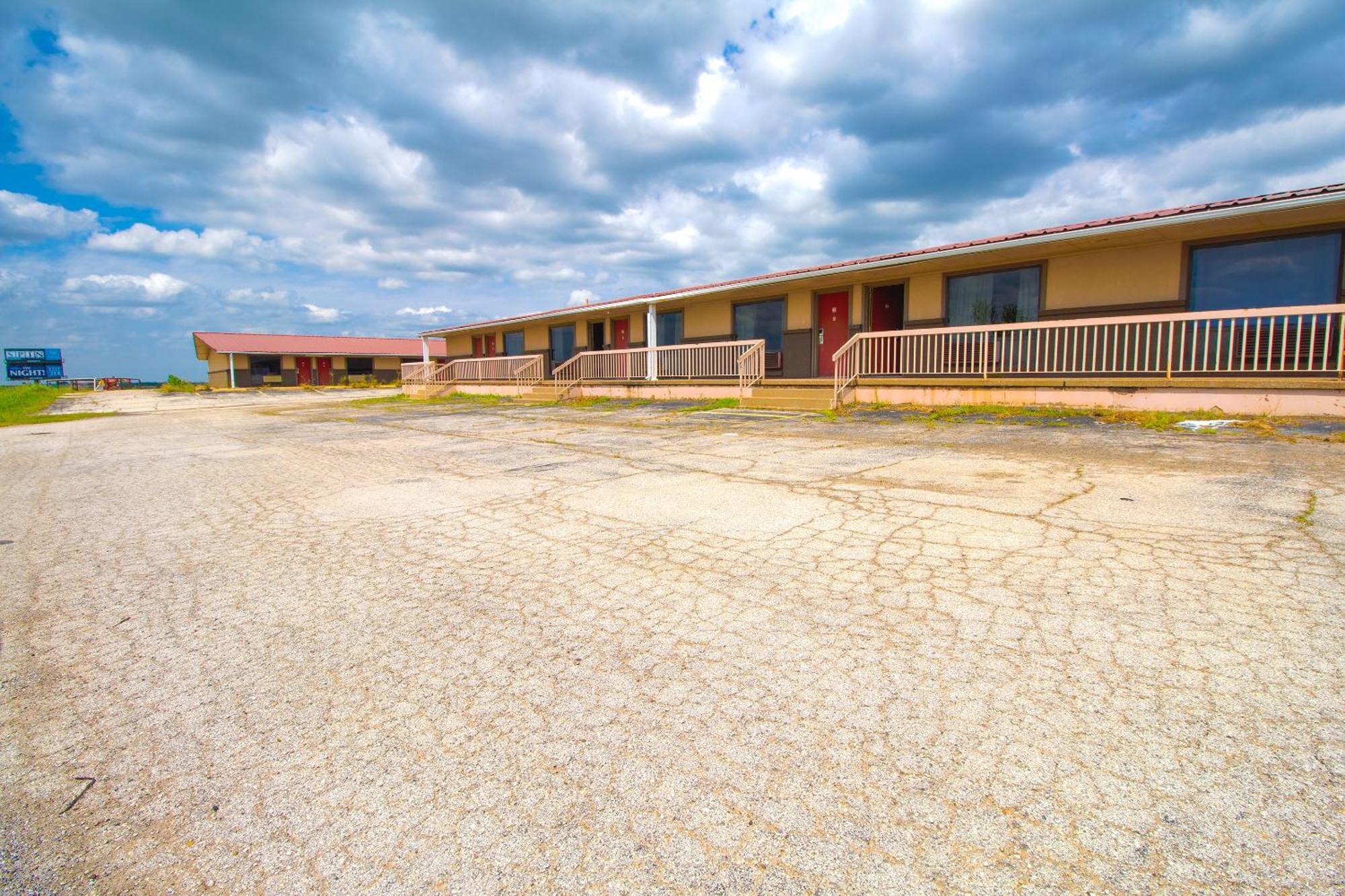American Best Inn By Oyo I-35 Perry Near Lake Mcmurtry Kültér fotó